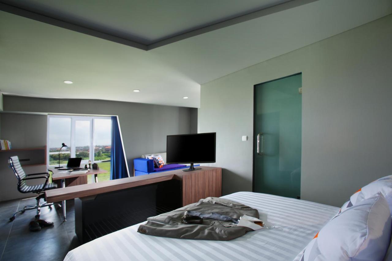 Berry Biz Hotel Sunset Road Семиньяк Экстерьер фото
