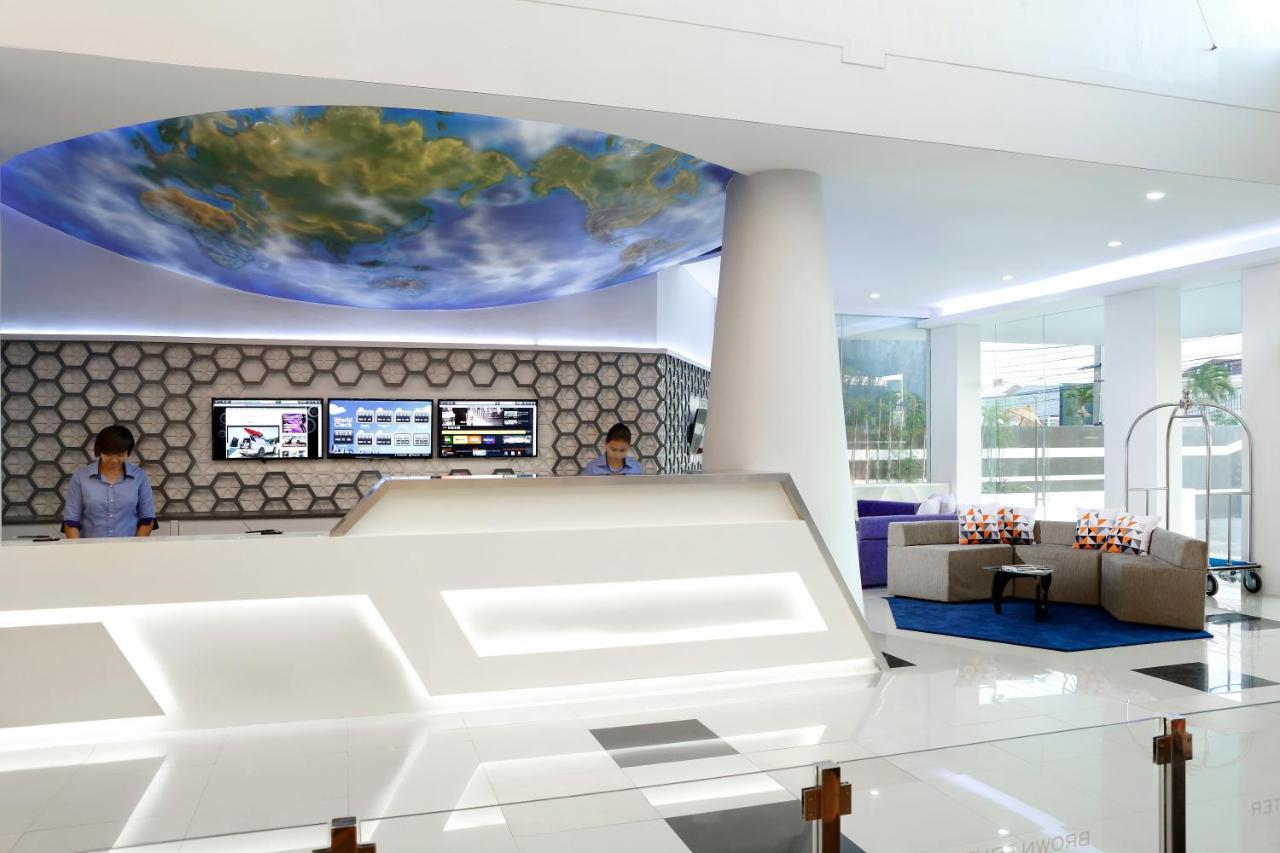 Berry Biz Hotel Sunset Road Семиньяк Экстерьер фото