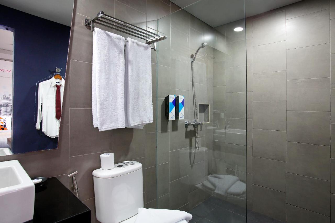 Berry Biz Hotel Sunset Road Семиньяк Экстерьер фото